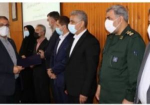 تجلیل از مدیر عامل شرکت سیمان خزر بعنوان کارفرمای برتر کارخانجات گیلان