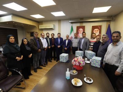 کارگران نمونه شهرداری منطقه یک رشت تجلیل شدند 