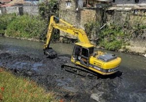 عملیات لایروبی رودخانه‌های شهر رشت آغاز شد