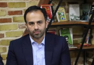 نقش زنان در پویایی جامعه غیر قابل انکار است