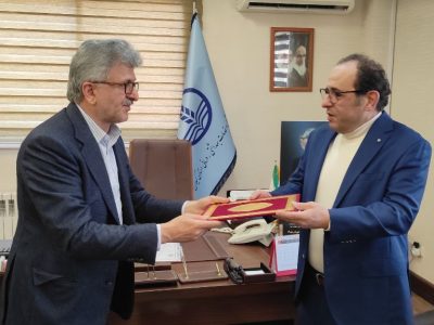 دندانپزشک گیلانی‌الاصل مقیم آمریکا به صف خیران سلامت پیوست
