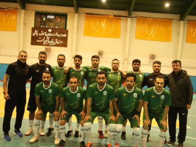 تیم فوتسال مرکز وکلای گیلان به‌سختی از زنجان عبور کرد
