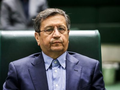 وزیر اقتصاد برکنار شد