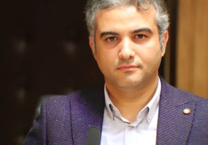 کاشت ۴۱ اصله درخت به یاد شهدا و جانباختگان مدافع سلامت