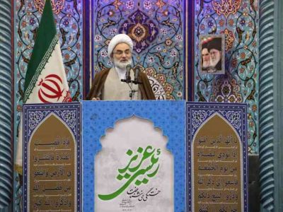 ملت ایران در برابر زیاده‌خواهی آمریکا ایستاده است