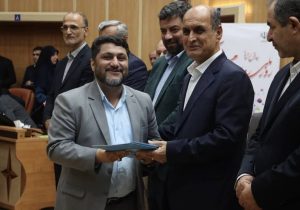 مدیر روابط عمومی بازرسی کل گیلان عنوان روابط عمومی برتر را کسب کرد