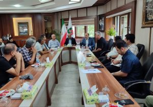 دیدار مدیرکل راهداری و حمل‌ونقل جاده‌ای گیلان با رانندگان حمل‌ونقل کالا