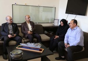 بازدید سرپرست پارک علم و فناوری گیلان از مرکز رشد واحدهای فناور بندر انزلی