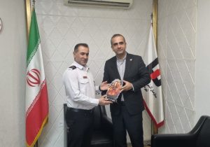 تجلیل مدیرعامل منطقه آزاد انزلی از آتش‌نشانان حادثه مجتمع ونوس