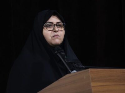 توزیع لوازمالتحریر بین دانشآموزان نیازمند خمام