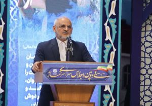 نماز؛ عامل پیوند دل‌ها و انسجام جامعه اسلامی است