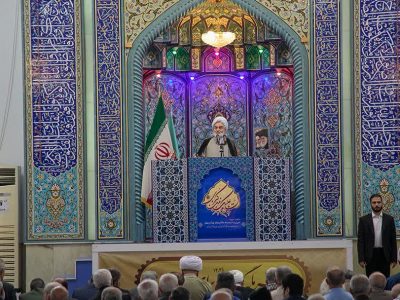 توجه به معیشت مردم از اولویت‌های اساسی مدیران باشد