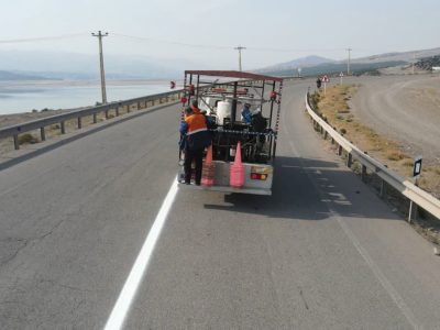 اجرای ۲۴۰۰ کیلومتر خطکشی در محورهای گیلان