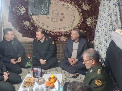 خانواده‌های شهدا ستون‌های پایدار کشور هستند
