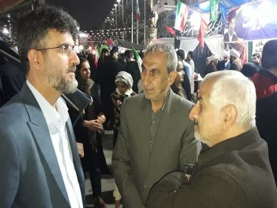 اکران فیلم و پویانماییهای تولیدی کانون در میدان