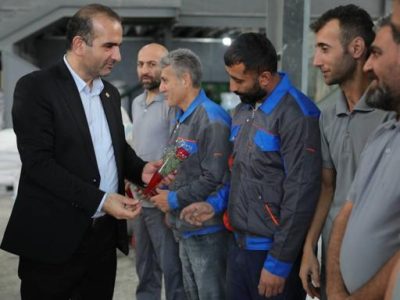 تجلیل میدانی در قلب تولید