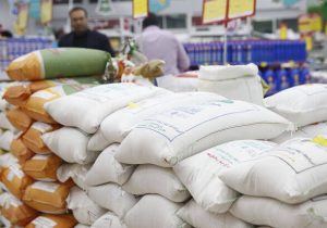 کشف بیش از ۶۶ تن برنج احتکار شده در غرب گیلان