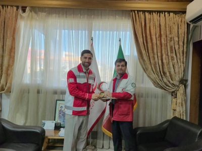 ستاره فوتبال ایران داوطلب هلال احمر شد